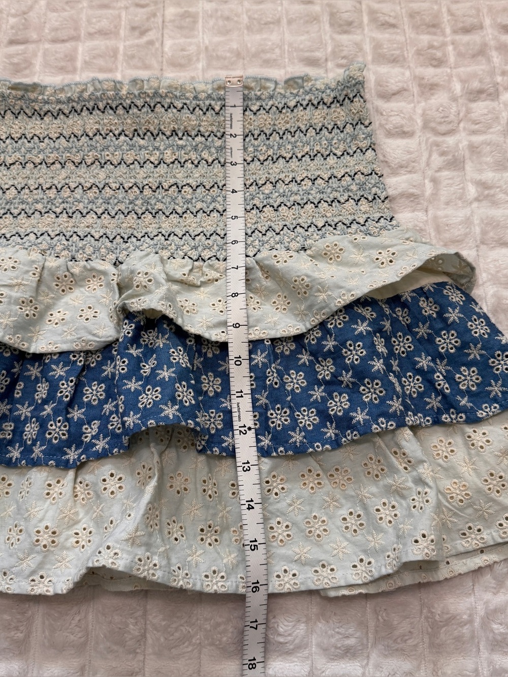NEW Storia Medium Strapless Smocked Tiered Eyelet Tank Top ~ Boho Festival Beach - Picture 5 of 7